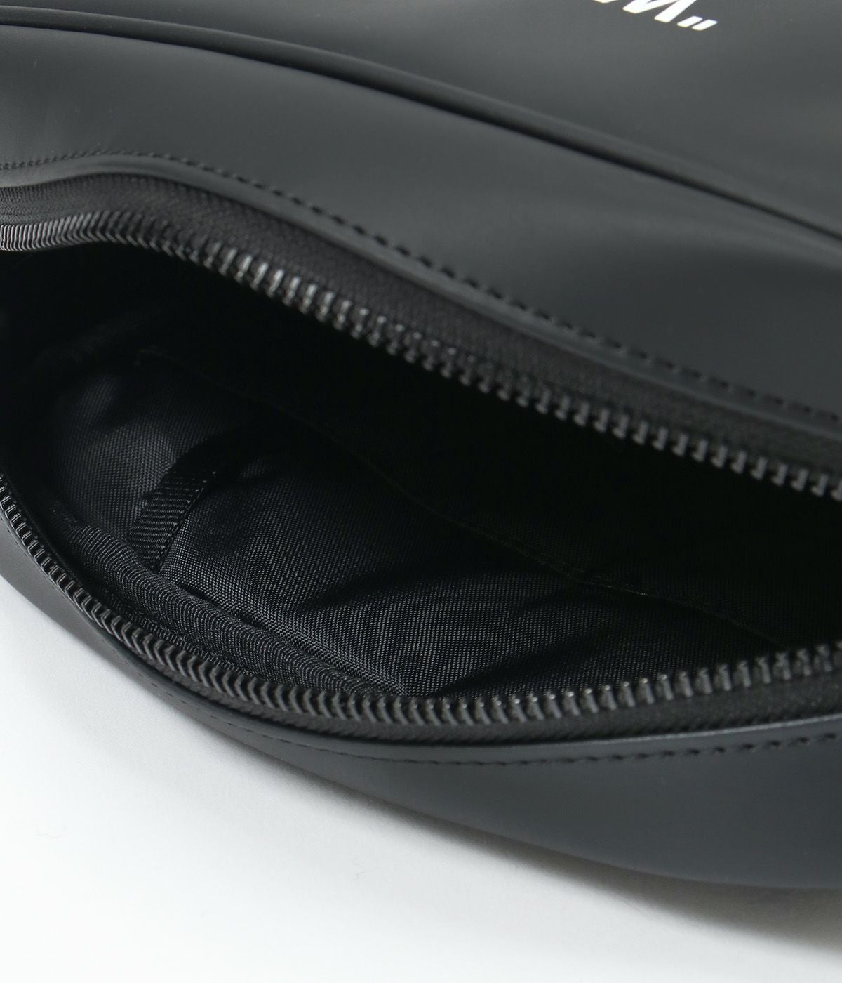 LEATHER SHOULDER BAG | TFW49（ティーエフダブリュー）Official EC Store