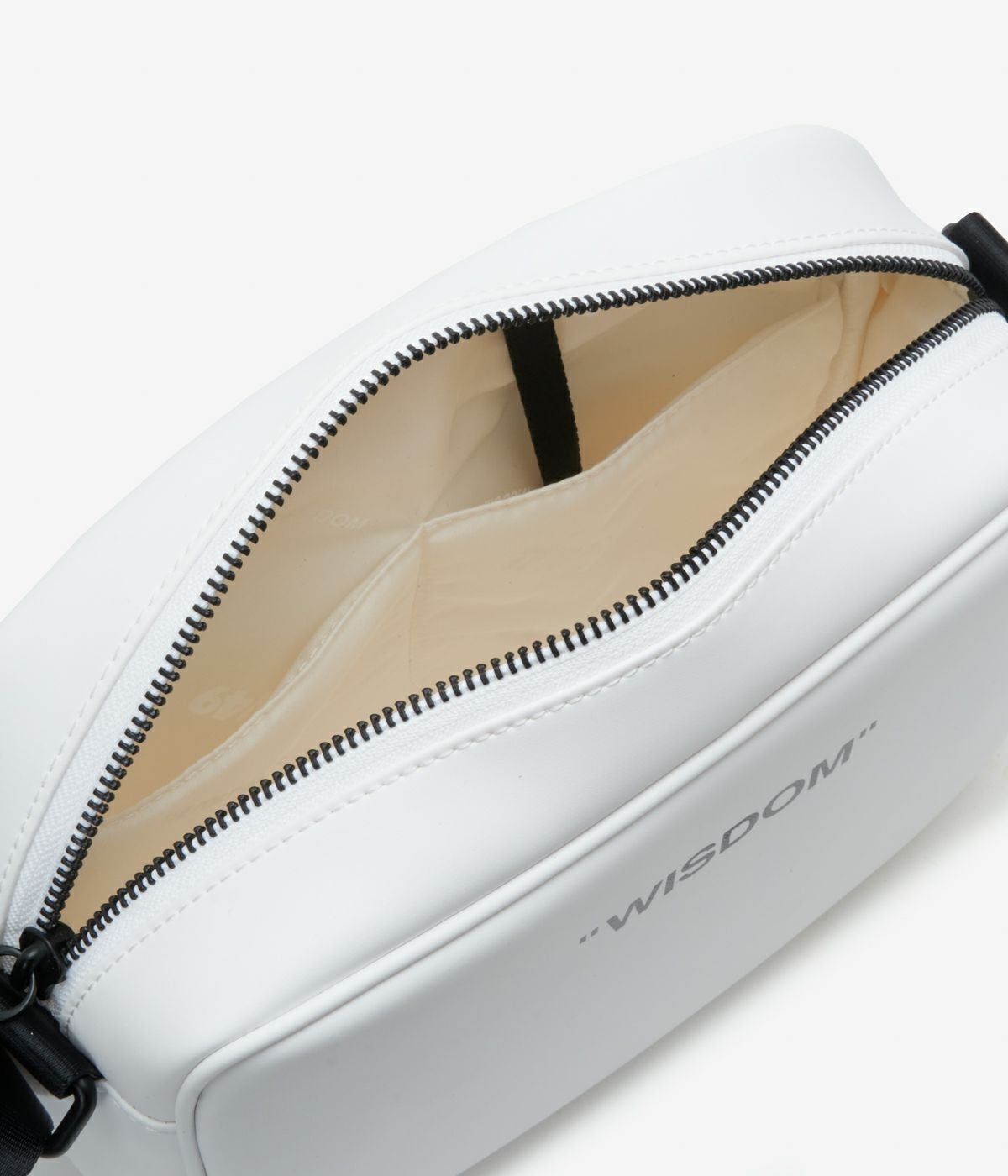 LEATHER SHOULDER BAG | TFW49（ティーエフダブリュー）Official EC Store