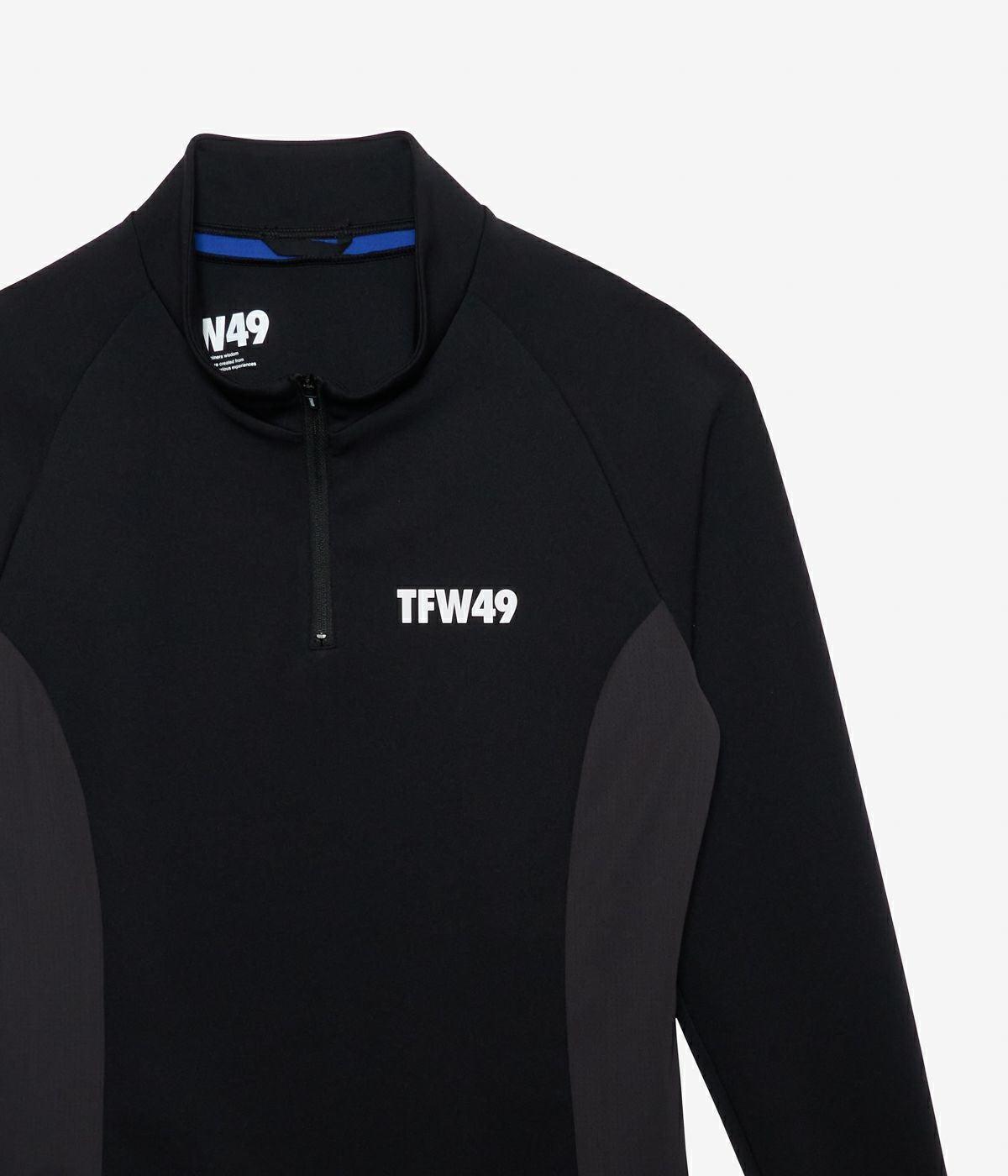 MOCK NECK HALF ZIP | TFW49（ティーエフダブリュー）Official EC Store