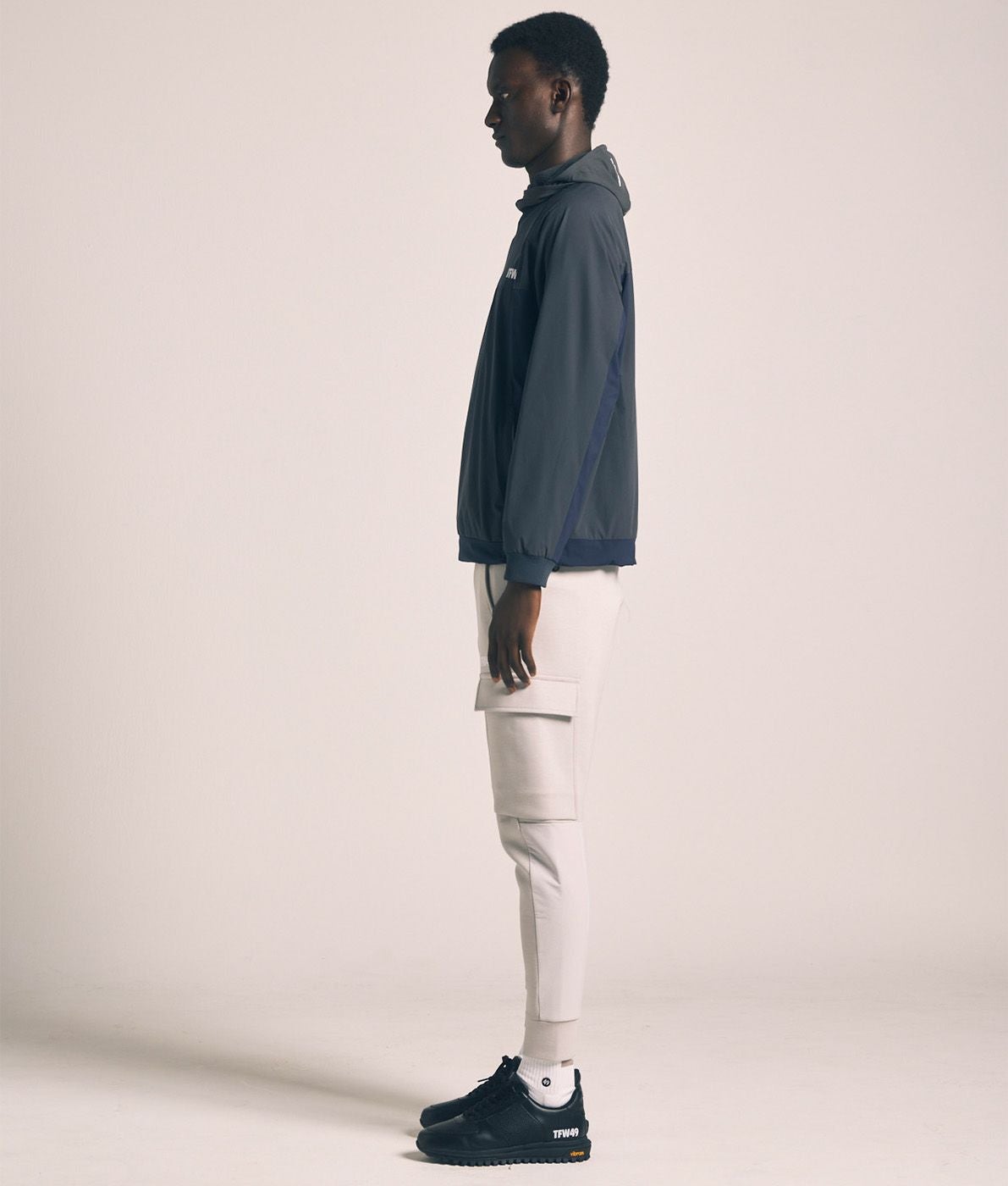 CARDBOARD MATERIAL CARGO PANTS | TFW49（ティーエフダブリュー