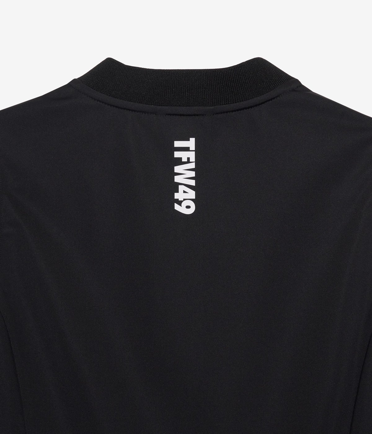 COLLAR LESS PLEAT ONEPIECE | TFW49（ティーエフダブリュー）Official