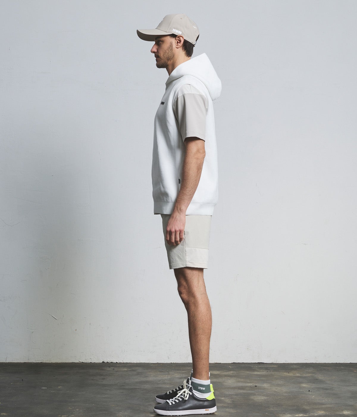 KNIT HOODIE VEST | TFW49（ティーエフダブリュー）Official EC Store