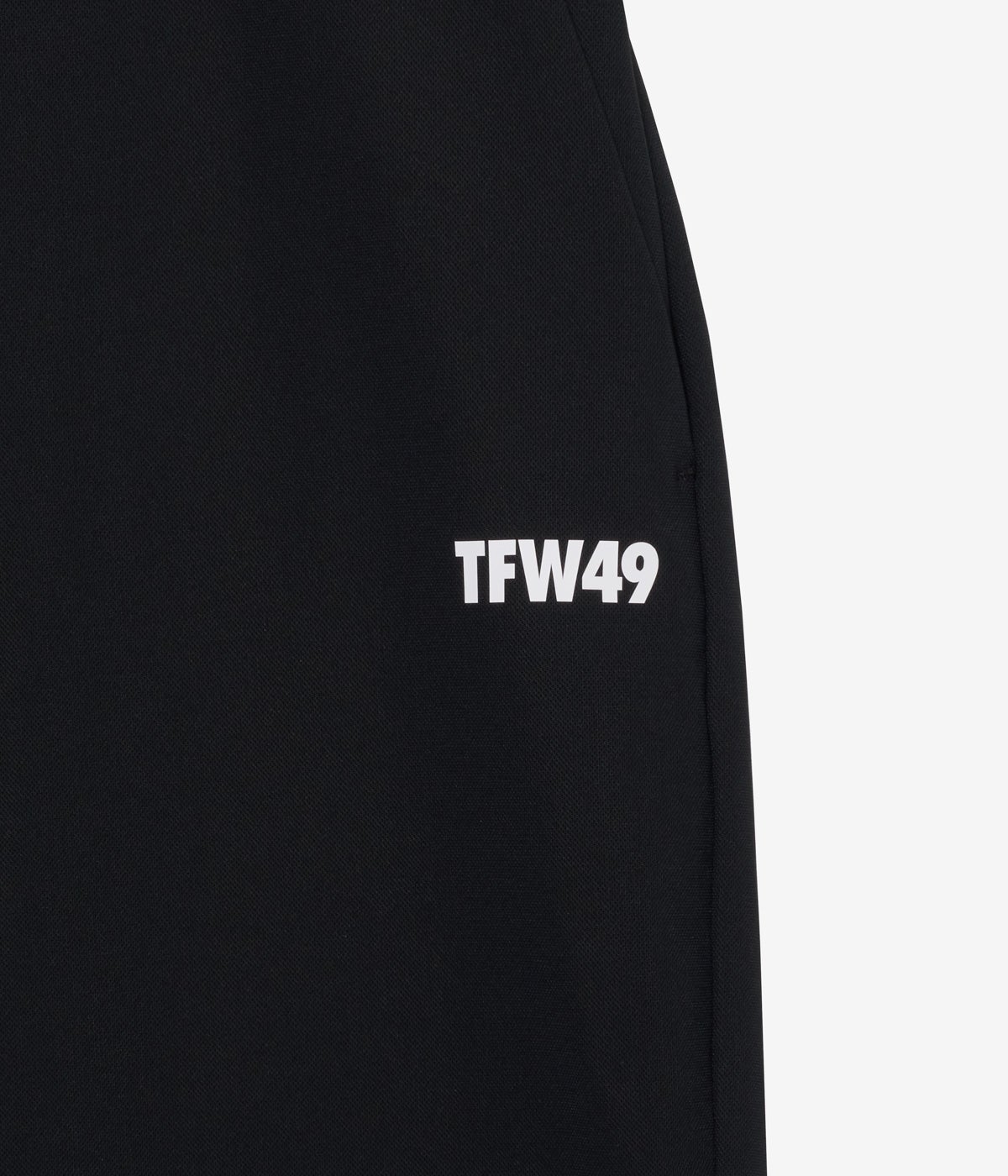 LUXURY SPORTY SHORTS | TFW49（ティーエフダブリュー）Official EC Store
