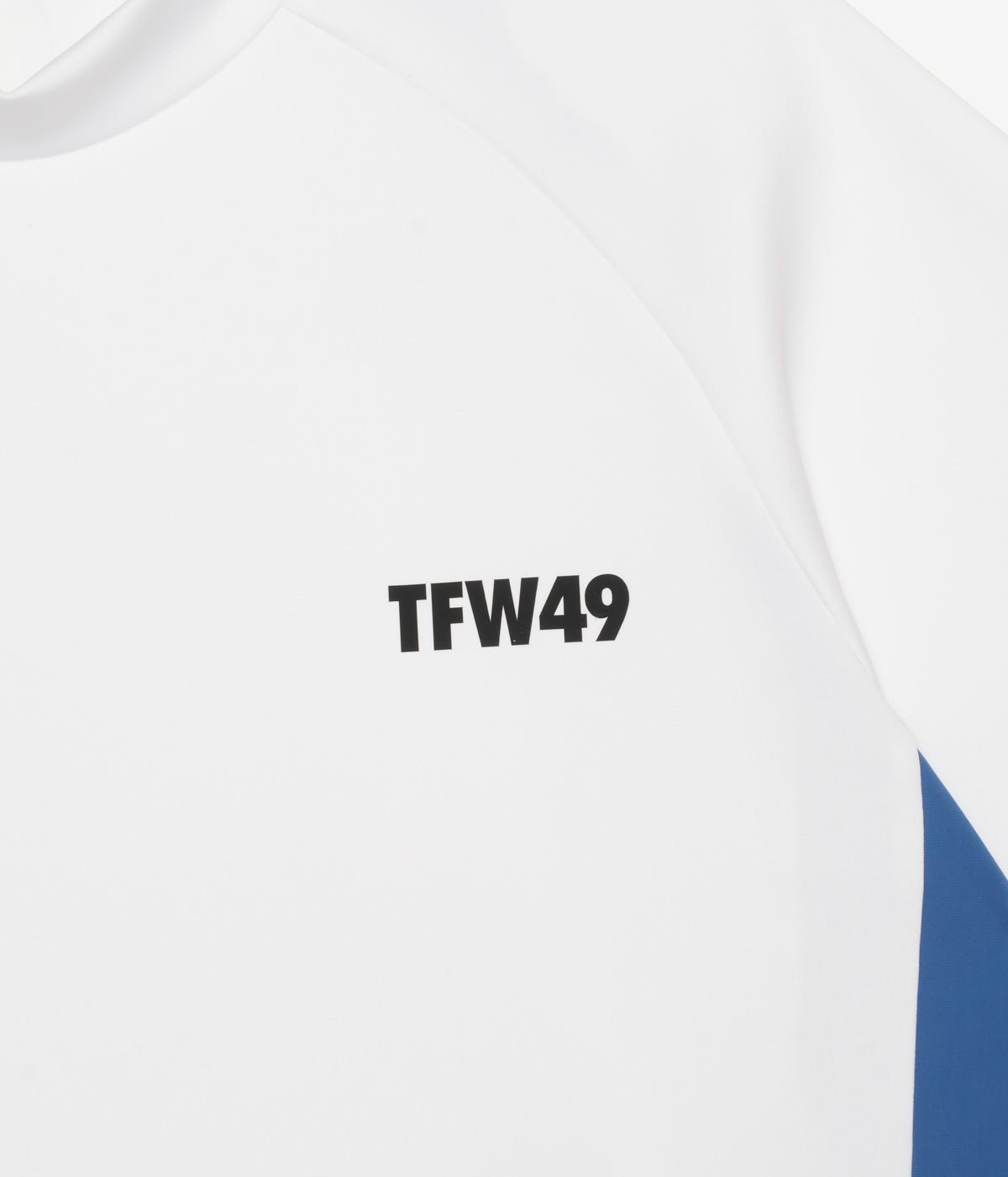 SIDE PANEL SHORT SLEEVE MOCKNECK | TFW49（ティーエフダブリュー