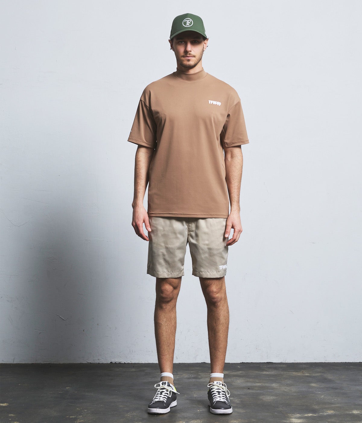 RELAX MOCK NECK T | TFW49（ティーエフダブリュー）Official EC Store