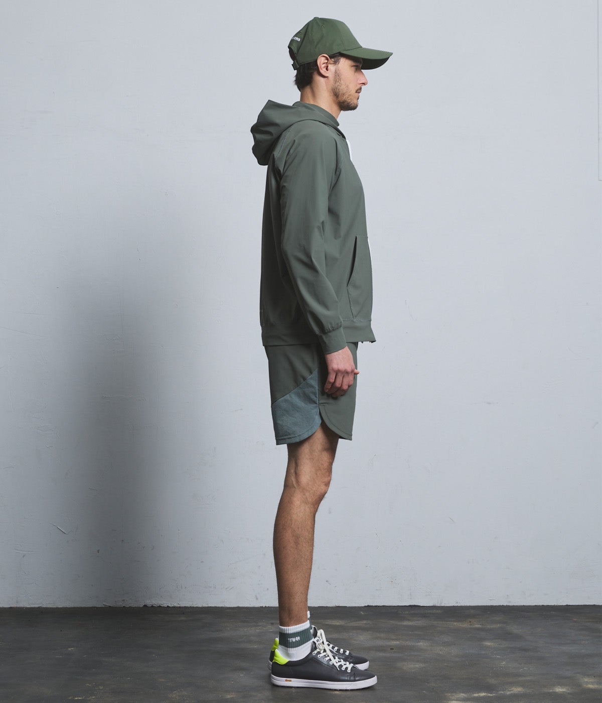 RASH GUARD FULL ZIP | TFW49（ティーエフダブリュー）Official EC Store